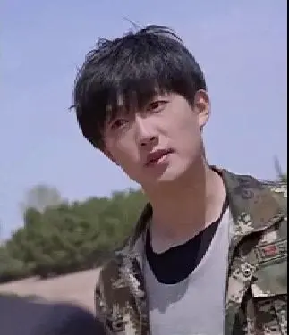 逆袭爽文！《靠种地成为首富》：看小农户如何玩转高科技，打造亿万农业帝国！